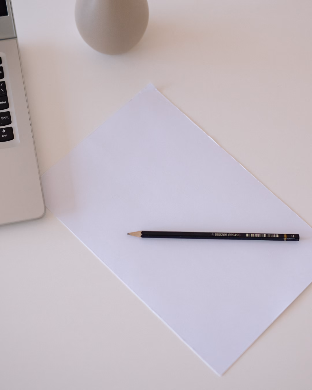 what does a copywriter do